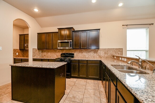 11022 Ellison Ridge Dr in Richmond, TX - Building Photo - Building Photo