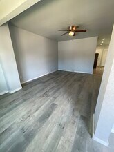 3148 S 13th St, Unit LOWER LEVEL in Milwaukee, WI - Foto de edificio - Building Photo