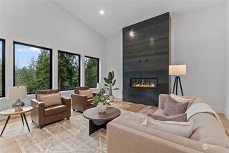 2952 Brook Ln in Sedro Woolley, WA - Foto de edificio - Building Photo