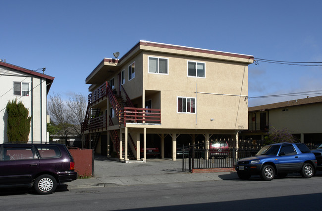 509 Hampshire Ave in Redwood City, CA - Building Photo - Building Photo