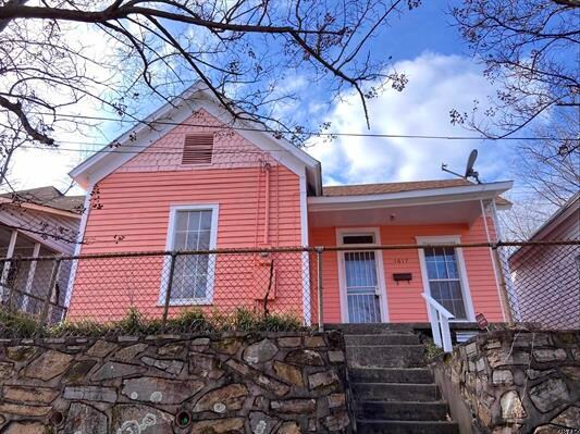 1617 Maple St in North Little Rock, AR - Building Photo