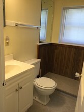 340 Ellis Ave, Unit 3 in Iowa City, IA - Foto de edificio - Building Photo