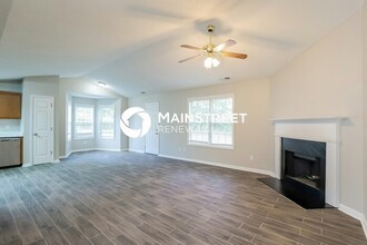 36 Alana Ct in Dallas, GA - Foto de edificio - Building Photo