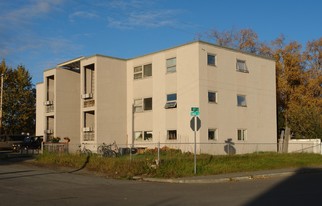 925 Eagle St Apartamentos