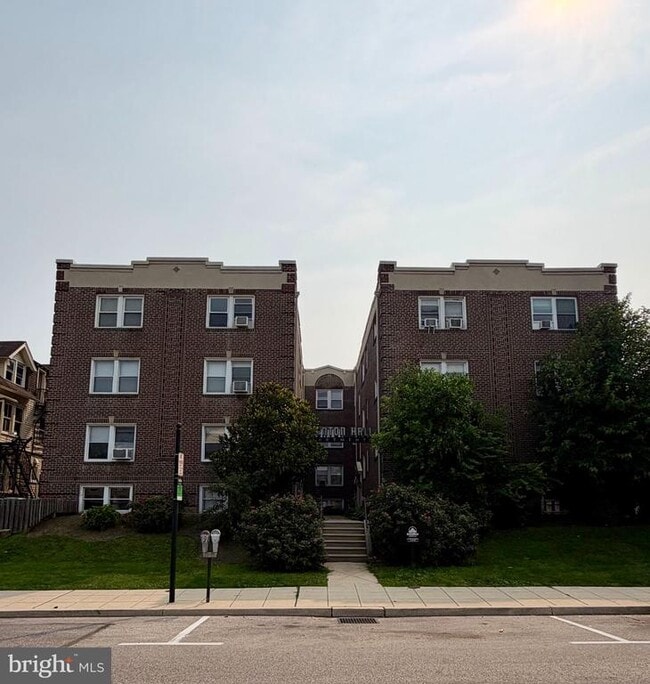 property at 117 N Essex Ave