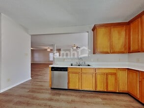 2961 Sentiment Ln in Greenwood, IN - Foto de edificio - Building Photo