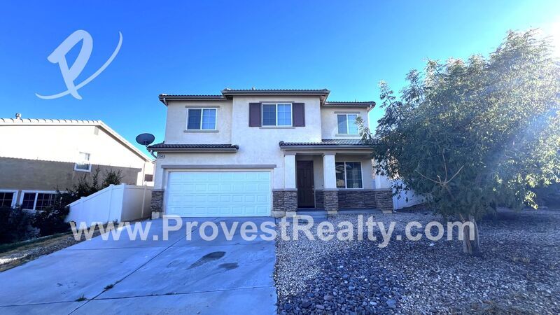 15649 Deep Canyon Ln in Victorville, CA - Building Photo