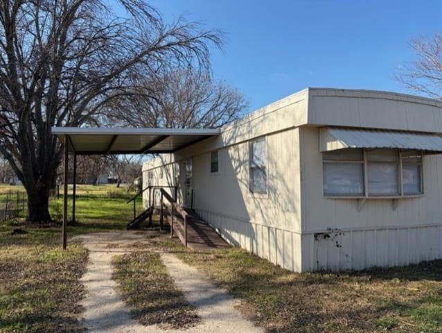 property at 512 Elm St