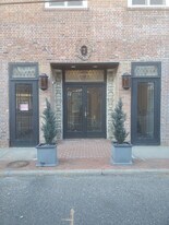 1-3, 2-4 Main St & 4th Ave Ave in Bay Shore, NY - Building Photo