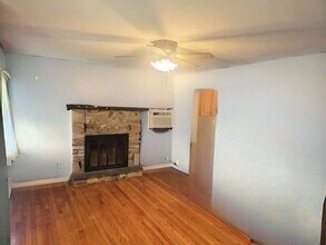 111 Horton Rd in Valley Stream, NY - Building Photo - Building Photo