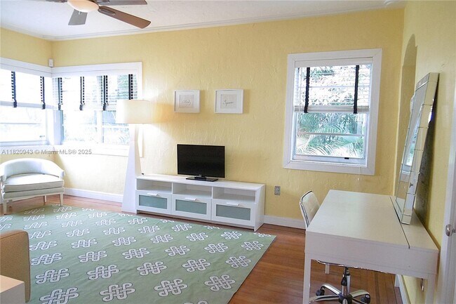 property at 1553 Meridian Ave