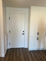 350-2350 Livingston Common NE in Calgary, AB - Building Photo