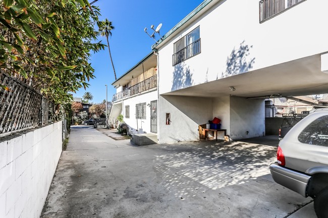 1518 S Hobart Blvd in Los Angeles, CA - Building Photo - Building Photo