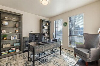 18212 Muir Cir in Dallas, TX - Building Photo - Building Photo