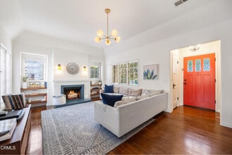 1869 Galbreth Rd in Pasadena, CA - Foto de edificio - Building Photo