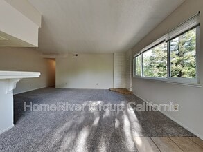 5592 Keoncrest Cir in Sacramento, CA - Building Photo - Building Photo