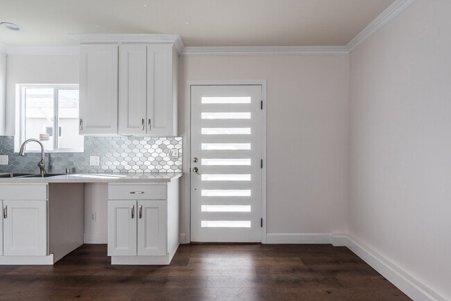 7058 Willis Ave in Los Angeles, CA - Building Photo - Building Photo