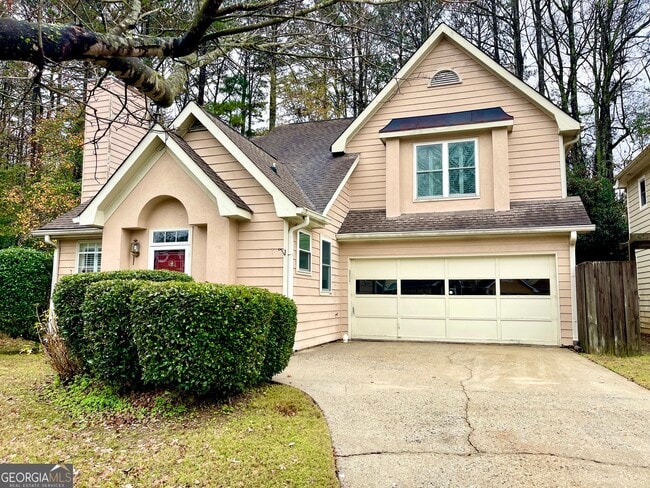 property at 40 Prestwick Ct