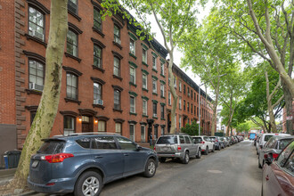 45 Cheever Pl in Brooklyn, NY - Building Photo - Building Photo