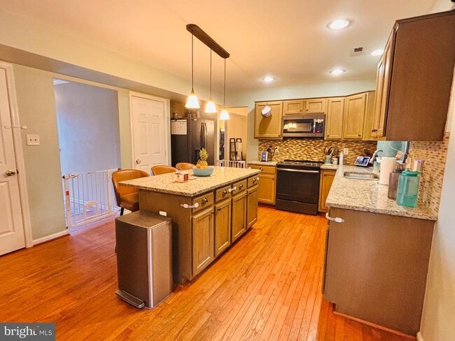 property at 6 Forest Vista Ln