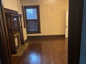 1217 Resaca Pl, Unit 1st fl in Pittsburgh, PA - Building Photo - Building Photo
