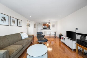 42 8th St in Boston, MA - Building Photo - Building Photo