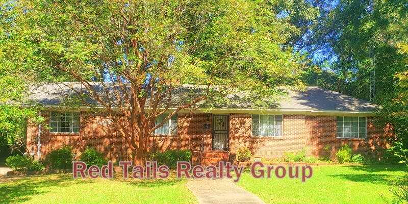 3527 Honeysuckle Rd in Montgomery, AL - Building Photo