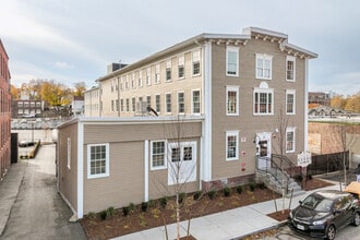 The Reeds in Worcester, MA - Foto de edificio - Building Photo