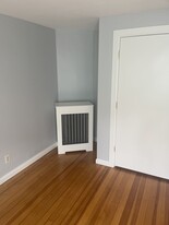 16 Hanna St, Unit Super Duper in Quincy, MA - Building Photo