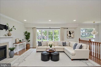 6509 Divine St in McLean, VA - Building Photo - Building Photo