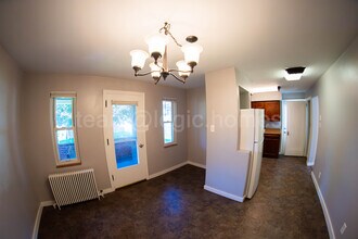 1059 Bayridge Ave in Pittsburgh, PA - Building Photo - Building Photo