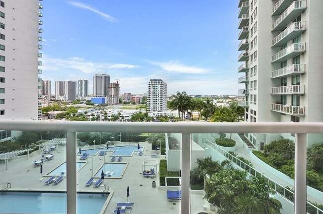 property at 1800 N Bayshore Dr