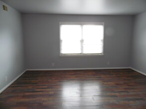 1023 N Broadway in Lexington, KY - Building Photo - Building Photo