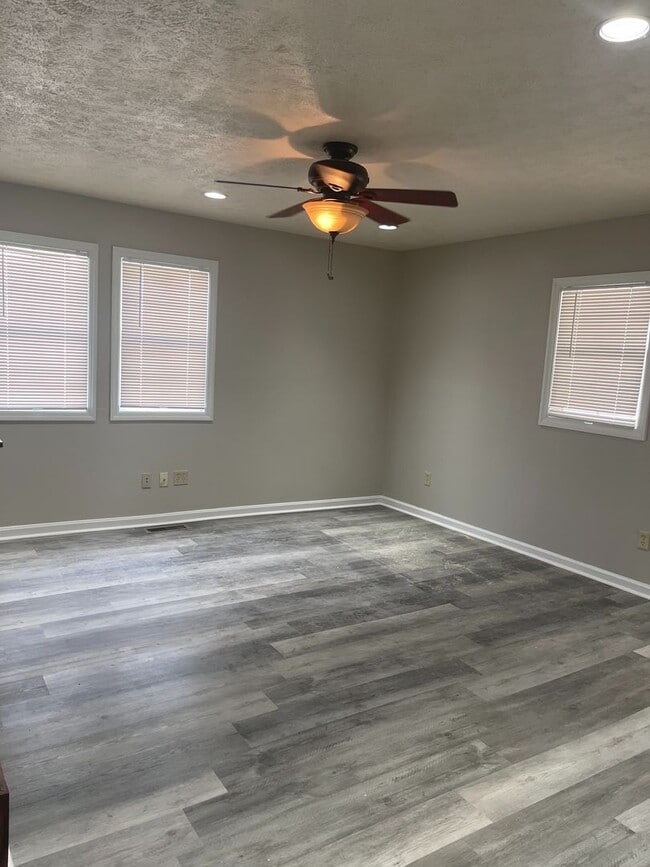 591 E Maiden St in Washington, PA - Building Photo - Building Photo