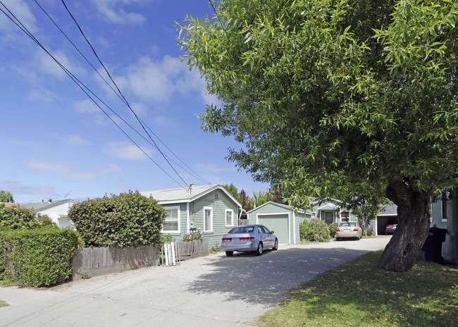 619-621 Dallas Ave in Salinas, CA - Foto de edificio - Building Photo