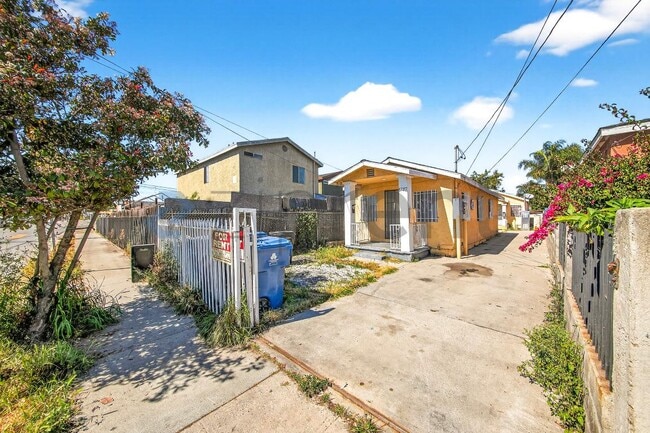 property at 1737 E 108th St