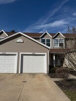 1360 Meadow Run in Copley, OH - Building Photo