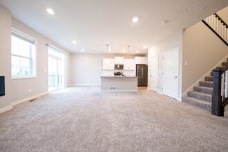 14160 Addison Trl in Rosemount, MN - Building Photo - Building Photo