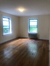 226 Brookside Ave, Unit 1st in Mount Vernon, NY - Foto de edificio - Building Photo