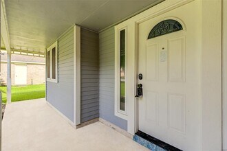 11214 Hambleton Way in Houston, TX - Building Photo - Building Photo