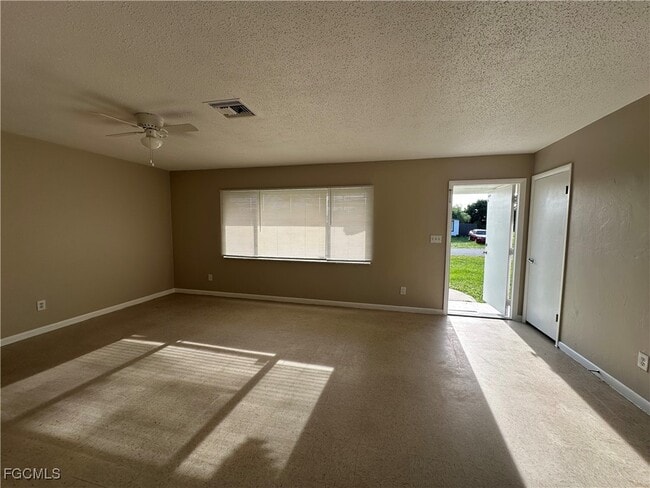 315 Rushmore Ave N in Lehigh Acres, FL - Building Photo - Building Photo