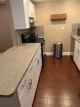 6667 Miller Dr in Miami, FL - Building Photo - Building Photo