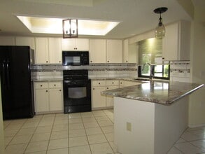 5822 Jackson Ln in Venice, FL - Building Photo - Building Photo