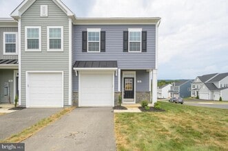500 Tracy Wy in Martinsburg, WV - Building Photo - Building Photo