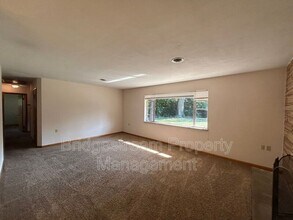 4316 Maxlin Rd in Dayton, OH - Building Photo - Building Photo