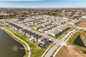 8527 Campus Woods Way in New Port Richey, FL - Building Photo - Building Photo