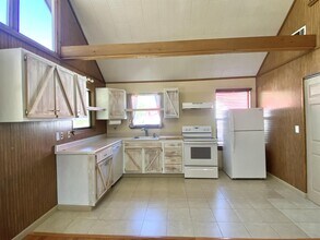 4069 Christopher Ln in Crestview, FL - Building Photo - Building Photo