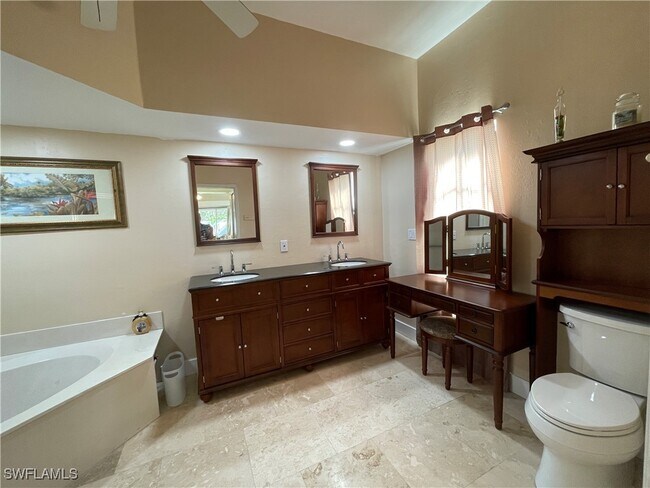 property at 4436 SE 11th Pl