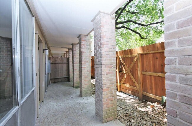 4643 Wild Indigo St photo'