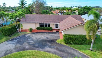 1753 W Terrace Dr in Lake Worth Beach, FL - Building Photo